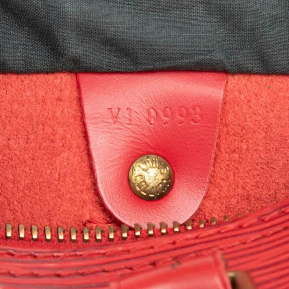 LOUIS VUITTON sides base pocket